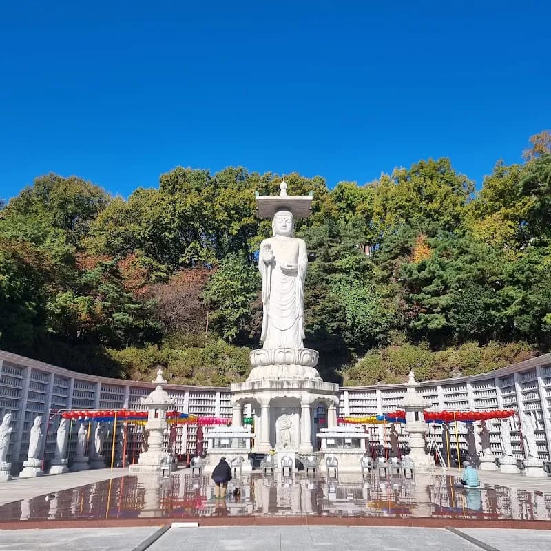 Bongeunsa Temple