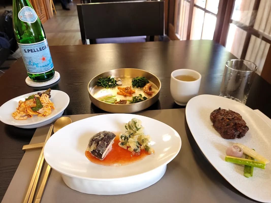Korea House 6