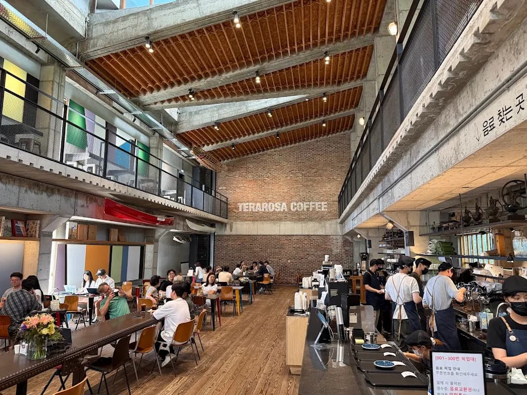 Terarosa咖啡工厂 江陵总店 3