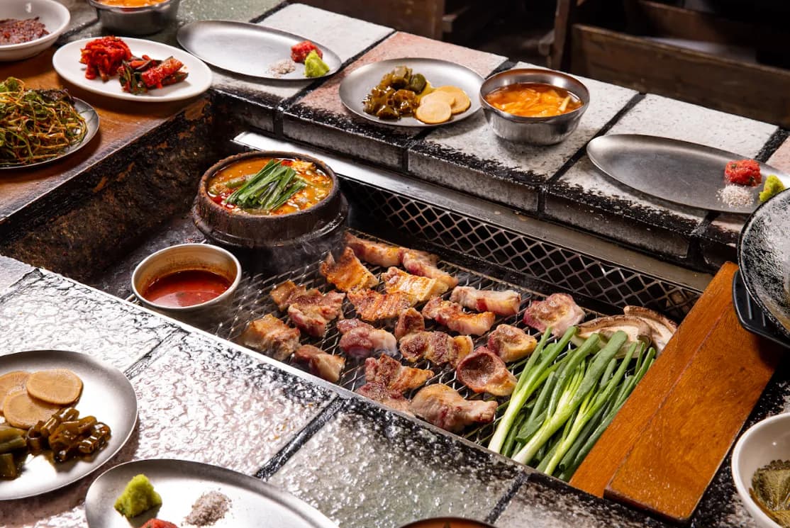 山清炭火烤肉 2