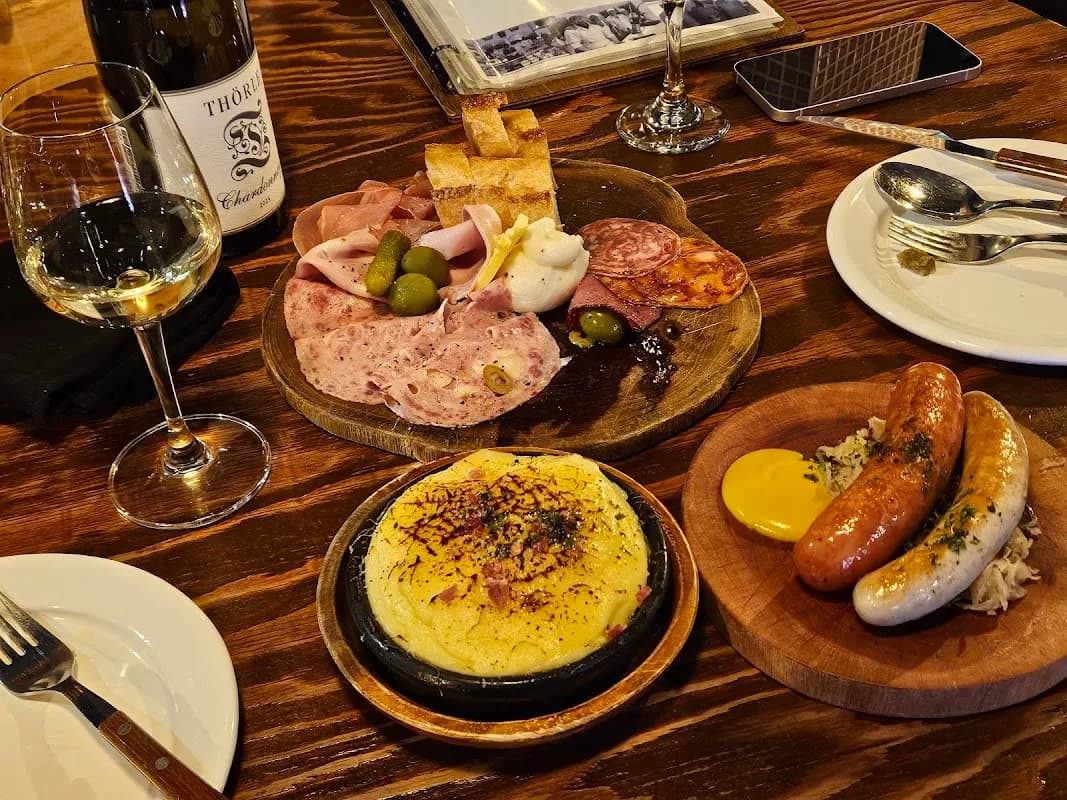 Xesc Menzl欧式肉铺 2