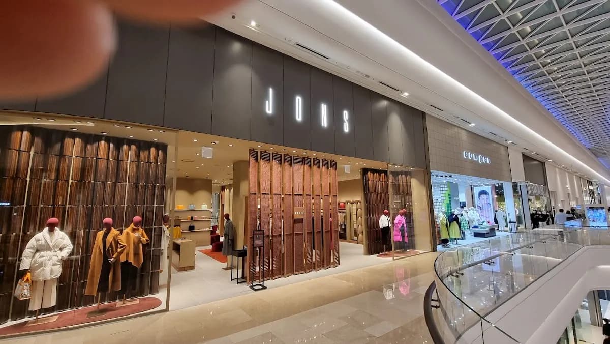 Seoul Suburb Mega Mall: Starfield Hanam + Traders Half-Day 2