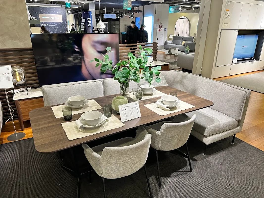 Yongsan I'Park Mall & Electronics Market 4