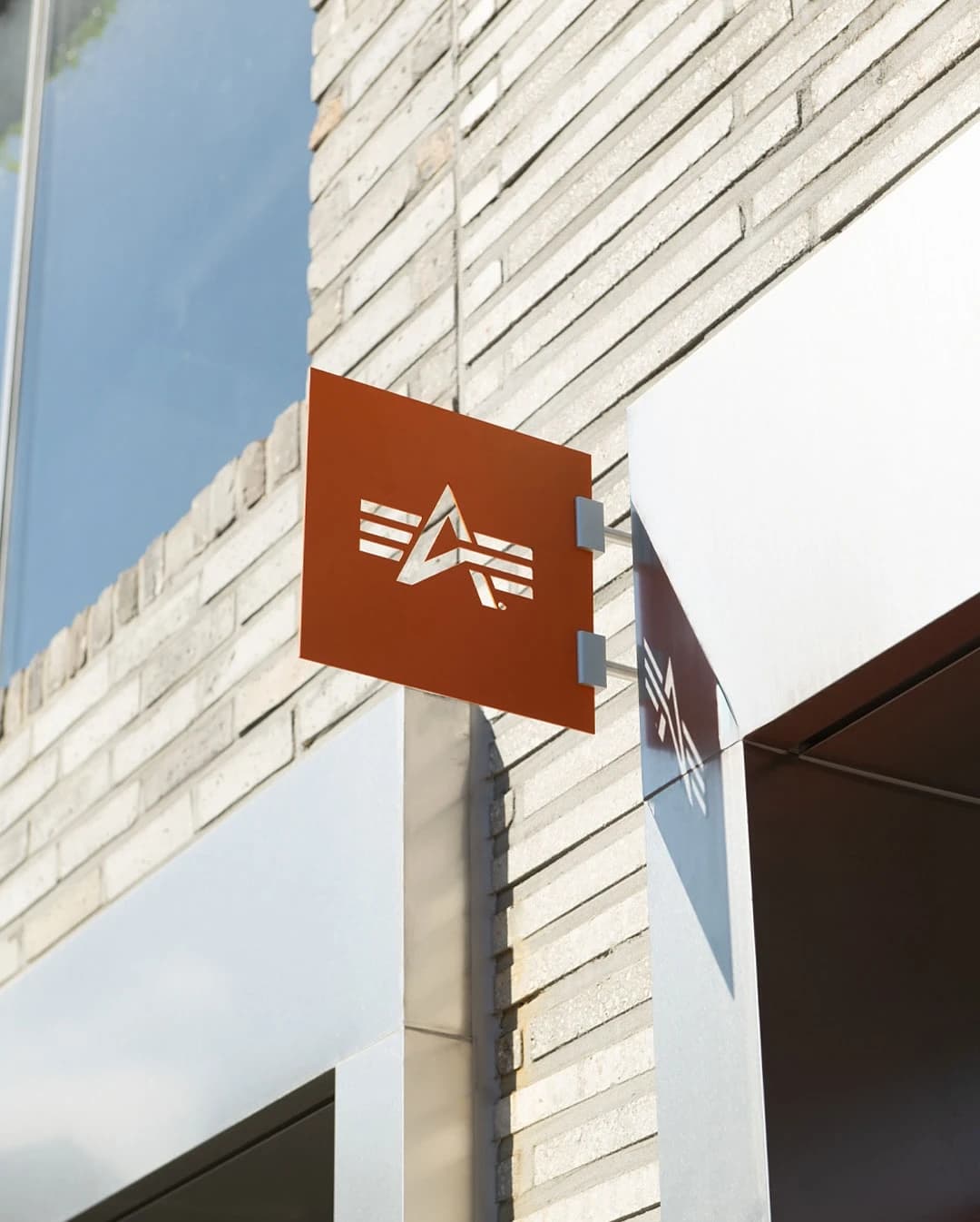 Alpha Industries Pop-up 2