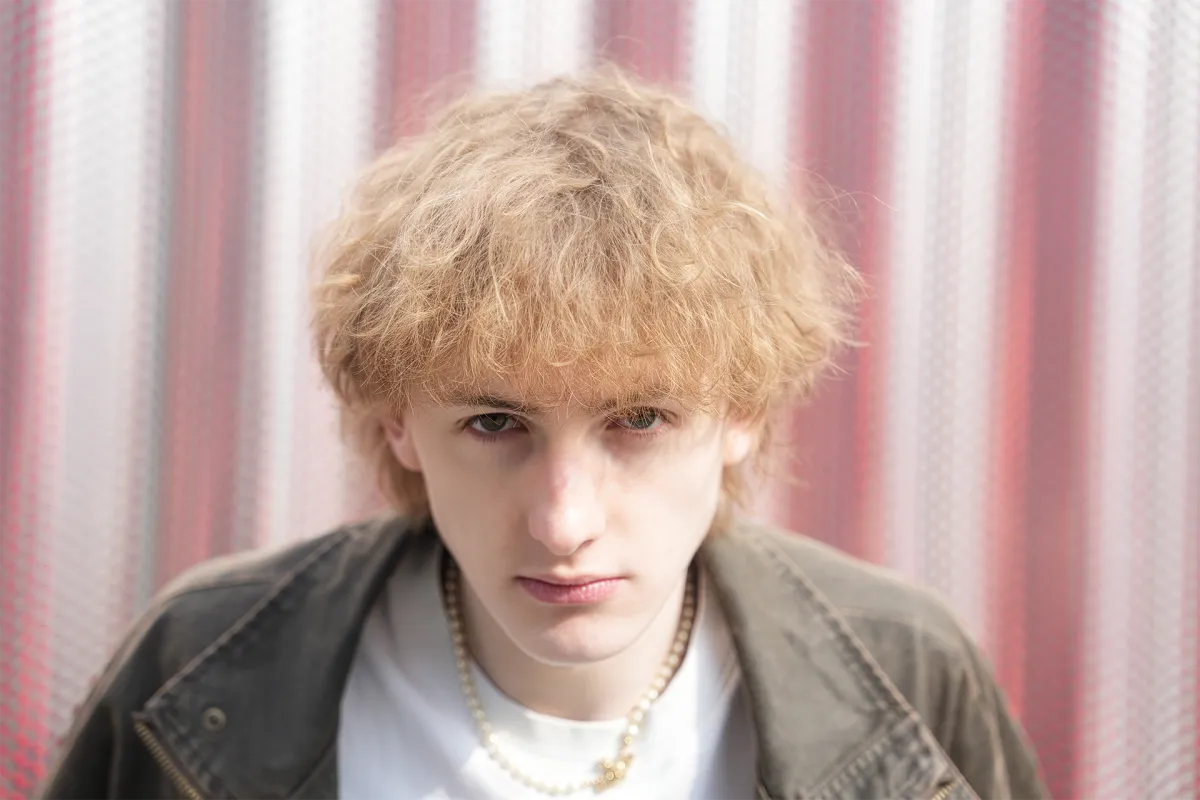 Sandoilki street photography on Dosan-daero