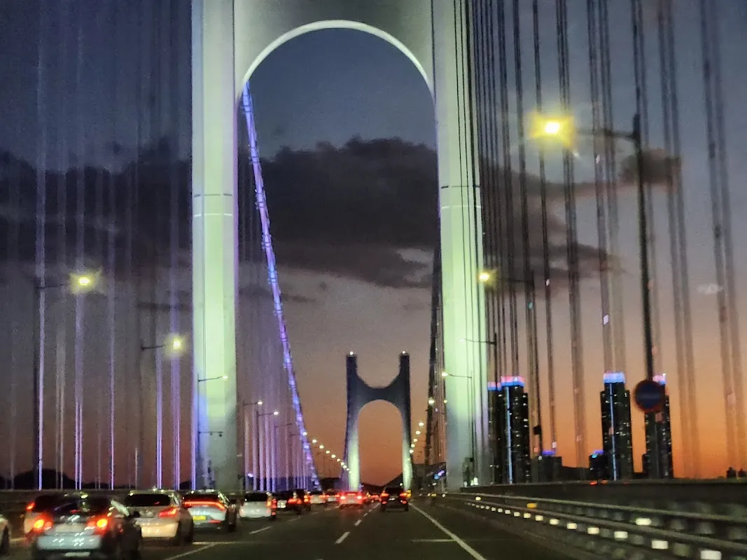 Gwangalli Beach & Diamond Bridge 5