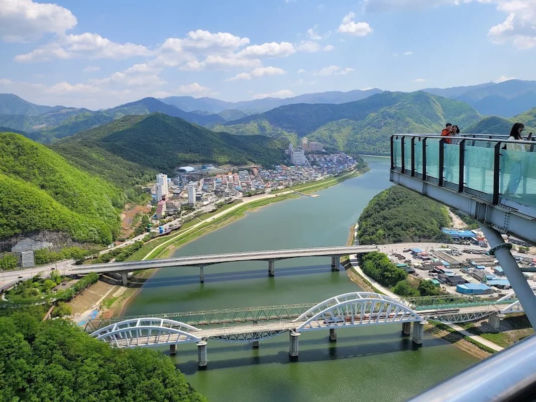 Korea Autumn Foliage Journey: Seoraksan→Gangneung→Danyang 4D 7