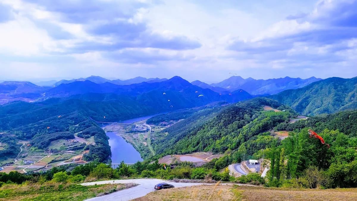 Danyang Paragliding 1