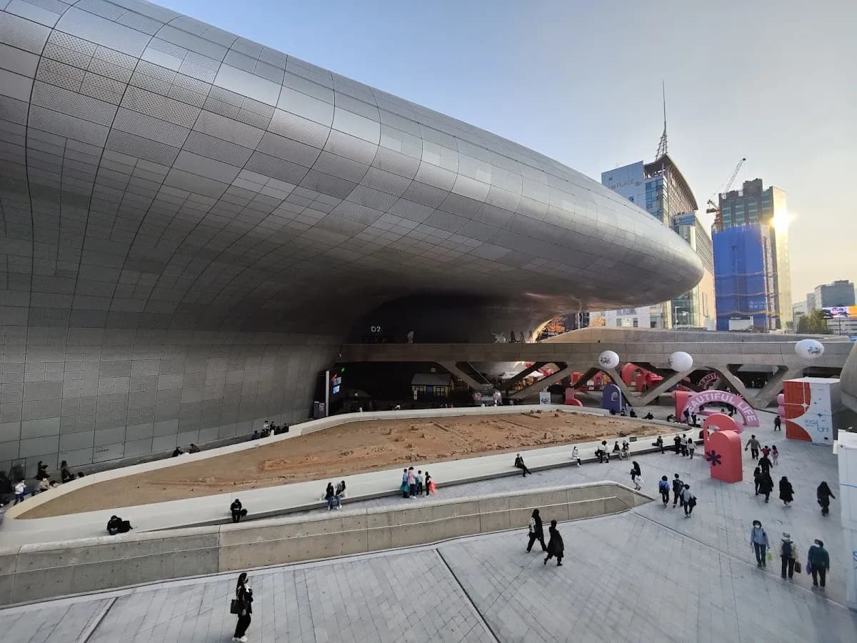 DDP - Dongdaemun Design Plaza 3