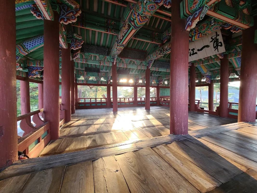 Gyeongpodae Pavilion 4