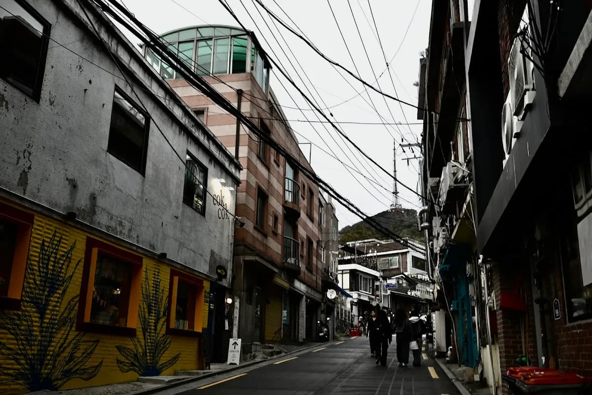 Global Seoul: Yongsan-Itaewon-HBC 1N2D