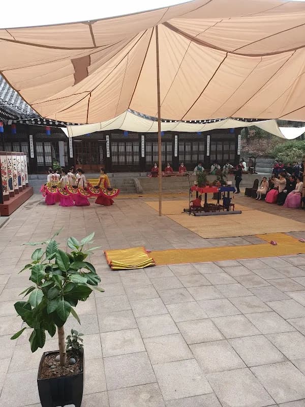 BTS in Seoul, Seoul in BTS 2