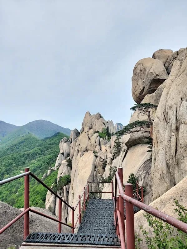 Seoraksan Ulsanbawi Rock 5