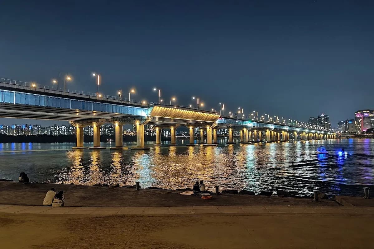 Yeouido Hangang Park 2