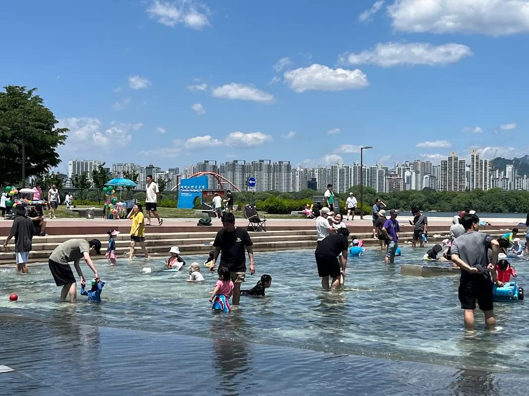 Yeouido Hangang Park 5