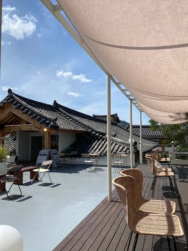 Cafe Neung (Daereungwon View) 1