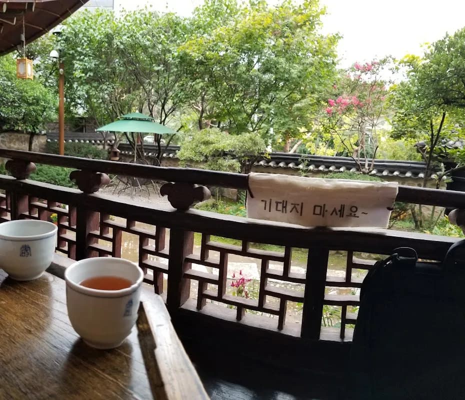 Feel the Presence of BTS in Seoul Hanok 3