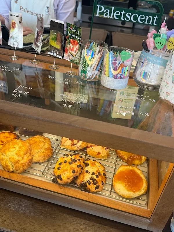 Haenggung-dong Cafe Street 5