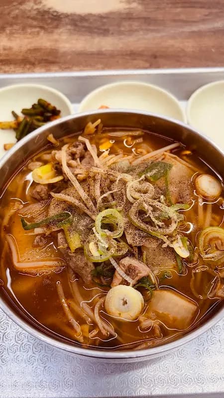 Haeundae Wonjo Halmae Gukbap 3