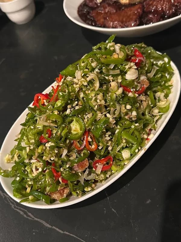 MUTAN Apgujeong Main Store 4