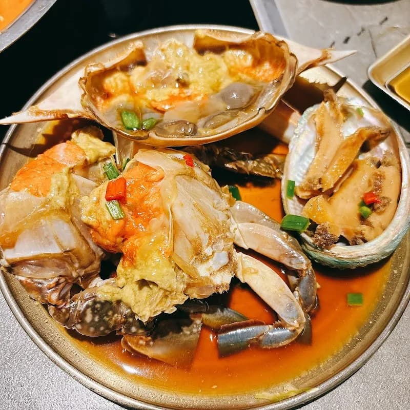 Sinsa Kkotgedang Ganjang Gejang (Soy Sauce Marinated Crab) Restaurant 4