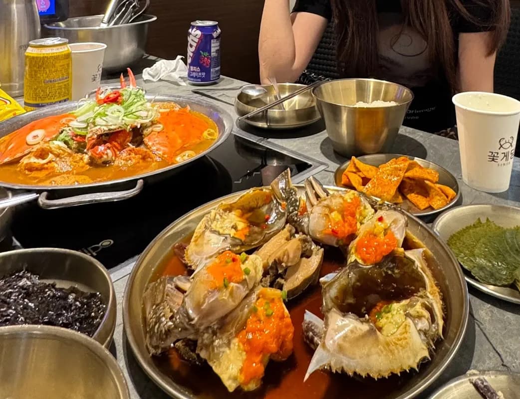 Sinsa Kkotgedang Ganjang Gejang (Soy Sauce Marinated Crab) Restaurant 5