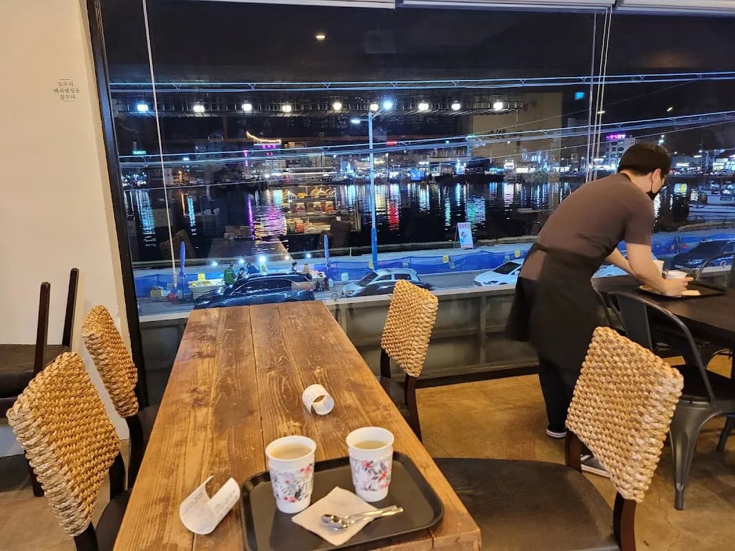 Tongyeong Jungang Market 5